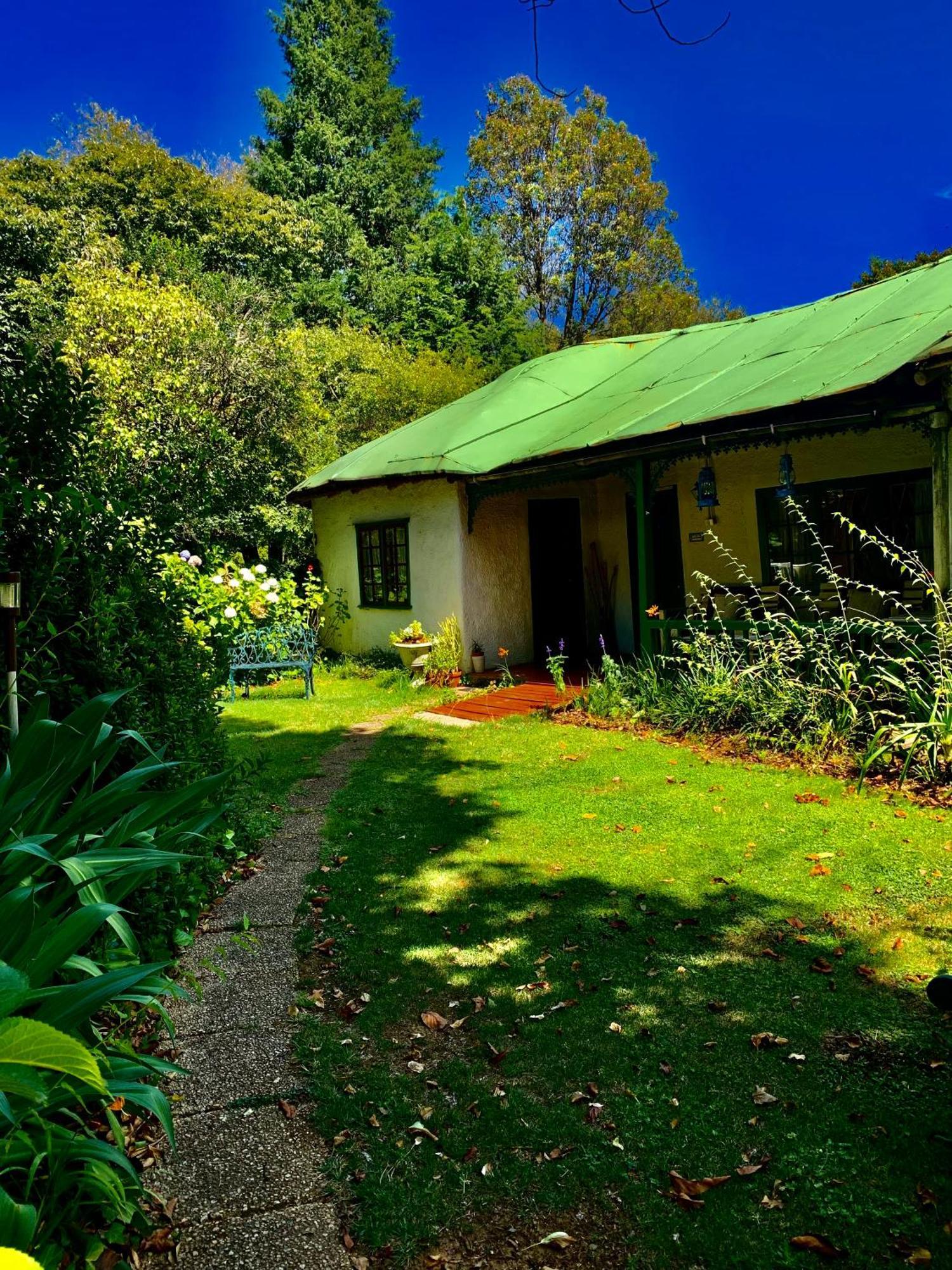 Back O' The Moon Holiday Cottage ฮอกส์แบ็ค ภายนอก รูปภาพ
